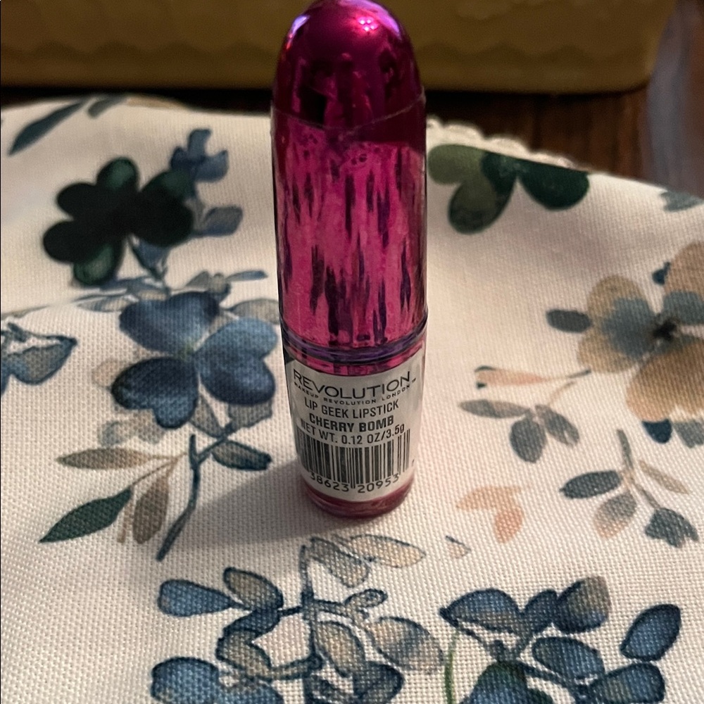 Revolution Lip Geek Cherry Bomb Lipstick